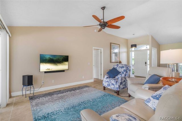 612 E Hartford Street, Hernando, FL 34442