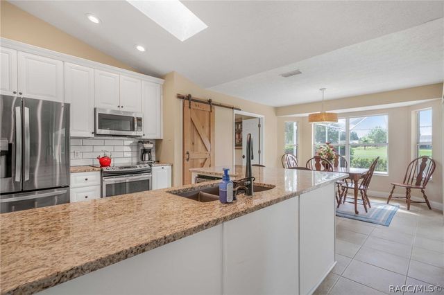 612 E Hartford Street, Hernando, FL 34442
