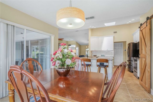 612 E Hartford Street, Hernando, FL 34442