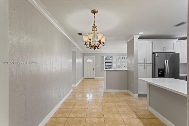 19631 NW 6th Ct, Miami Gardens, FL 33169