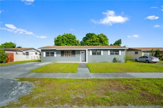 19631 NW 6th Ct, Miami Gardens, FL 33169
