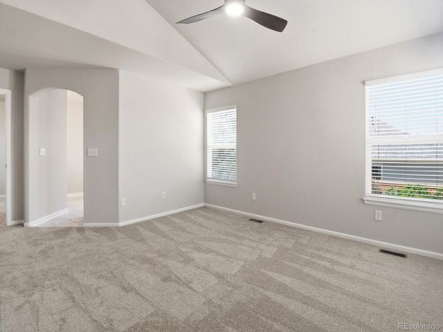 3261 E 102nd Ct, Thornton, CO 80229