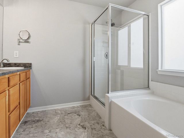 3261 E 102nd Ct, Thornton, CO 80229