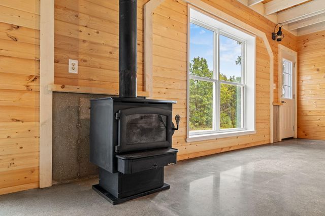 921 E 477th Road, Bolivar, MO 65613