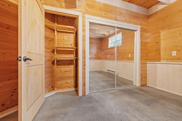 921 E 477th Road, Bolivar, MO 65613