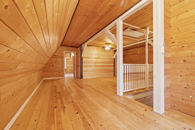 921 E 477th Road, Bolivar, MO 65613