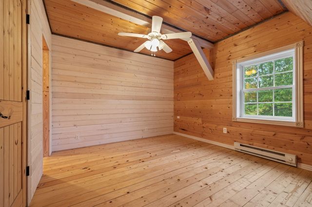 921 E 477th Road, Bolivar, MO 65613