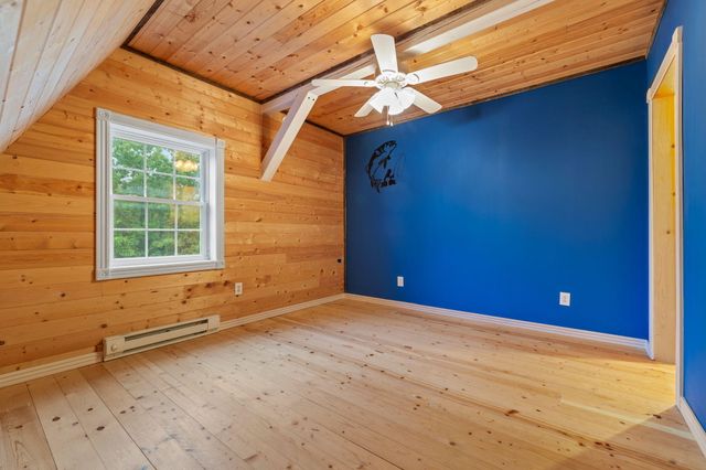 921 E 477th Road, Bolivar, MO 65613