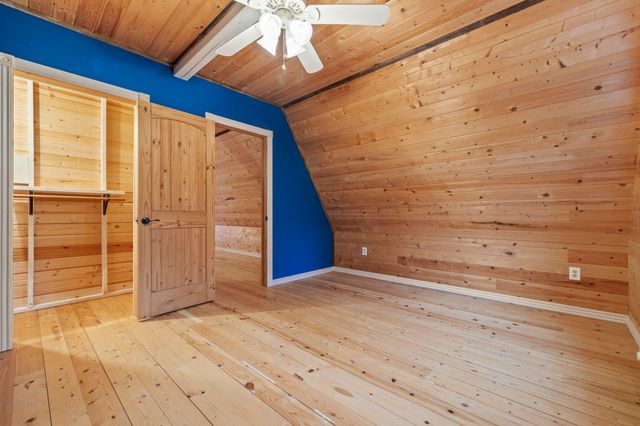 921 E 477th Road, Bolivar, MO 65613