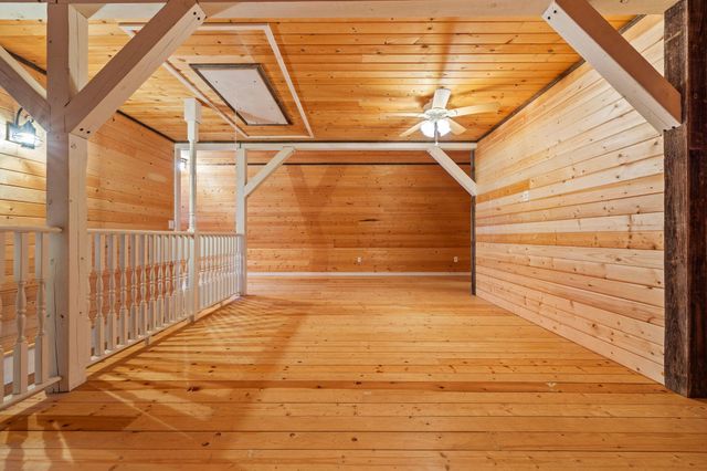 921 E 477th Road, Bolivar, MO 65613