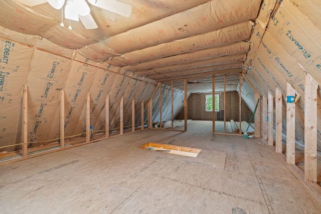 921 E 477th Road, Bolivar, MO 65613