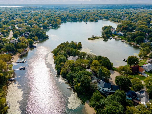 12050 48th Avenue N, Plymouth, MN 55442