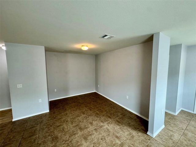 5816 Knoll Pines Pass DR, Austin, TX 78724