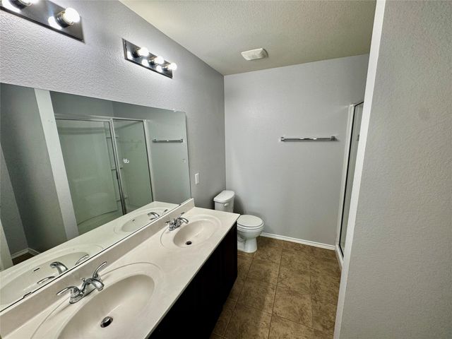 5816 Knoll Pines Pass DR, Austin, TX 78724