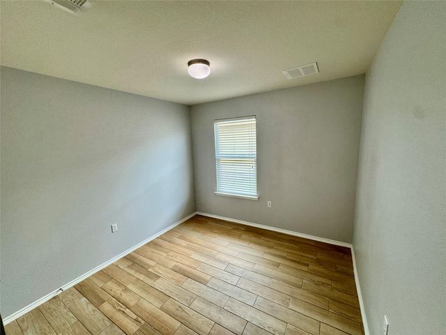 5816 Knoll Pines Pass DR, Austin, TX 78724