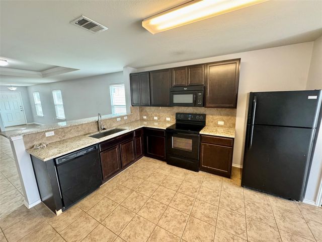 5816 Knoll Pines Pass DR, Austin, TX 78724