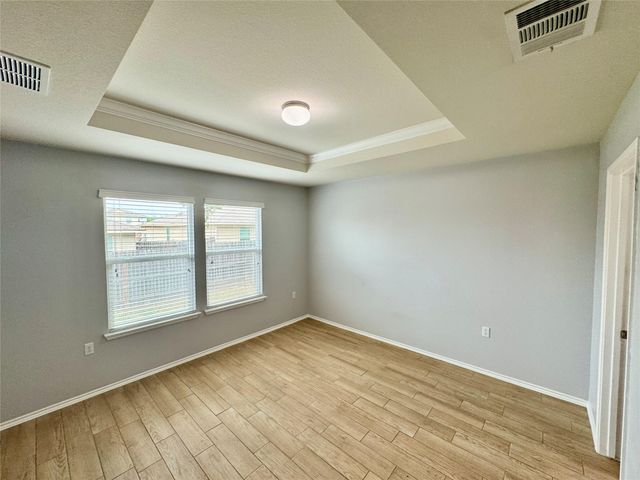 5816 Knoll Pines Pass DR, Austin, TX 78724