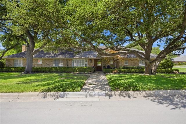 4500 Ranch View Road, Fort Worth, TX 76109