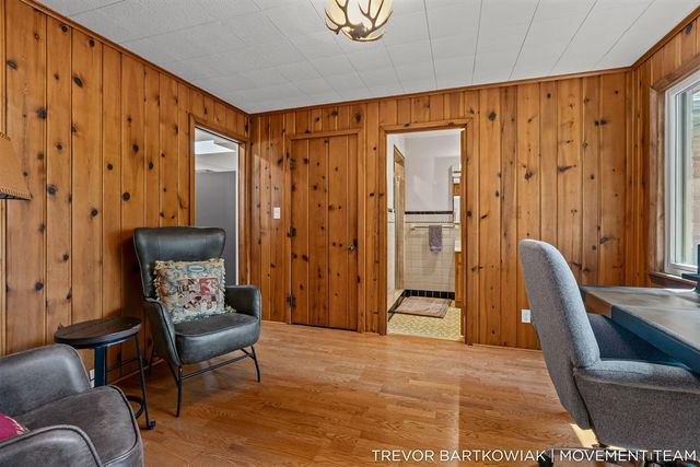 4166 Highgate Road, Norton Shores, MI 49441