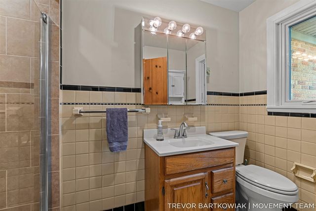 4166 Highgate Road, Norton Shores, MI 49441