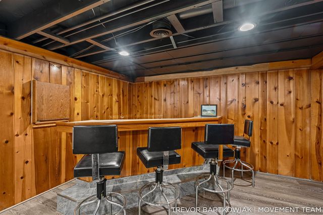 4166 Highgate Road, Norton Shores, MI 49441