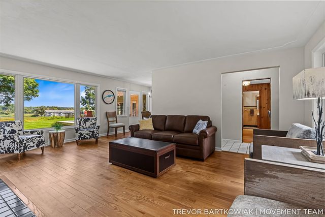 4166 Highgate Road, Norton Shores, MI 49441