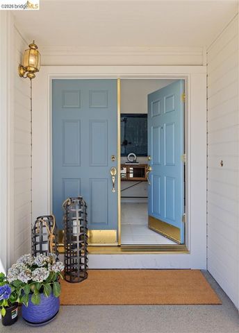 1285 Mokelumne Dr, Antioch, CA 94531