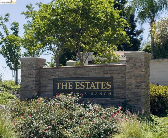 1285 Mokelumne Dr, Antioch, CA 94531