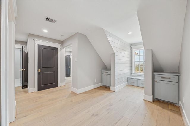 2447 Lakewood Pointe, Seabrook, TX 77586