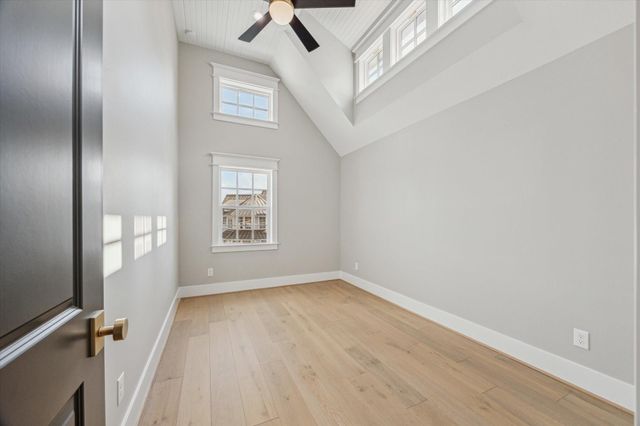 2447 Lakewood Pointe, Seabrook, TX 77586