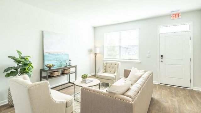 132 Brooks Drive, Holly Hill, SC 29059