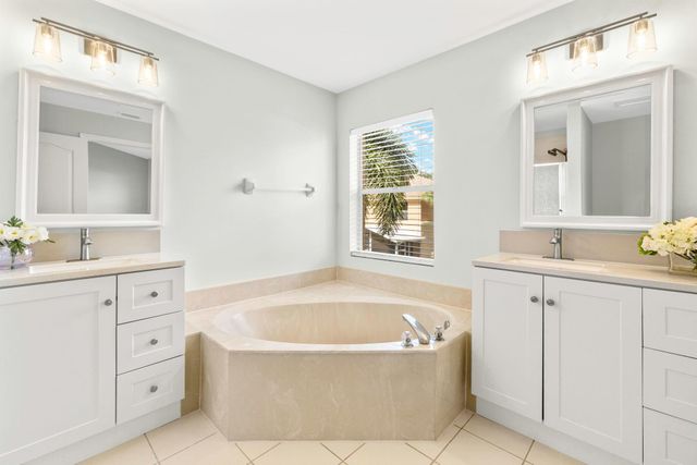 216 River Bluff Lane, Royal Palm Beach, FL 33411