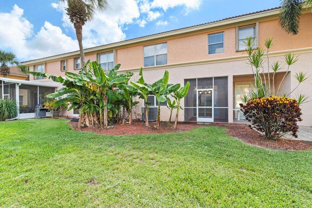 216 River Bluff Lane, Royal Palm Beach, FL 33411