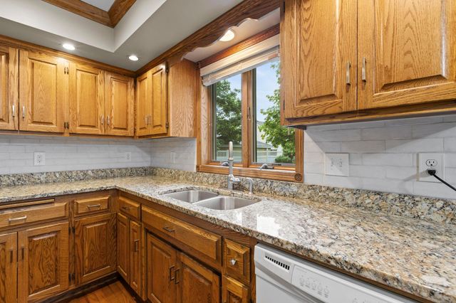 2215 7th Avenue S, Saint Cloud, MN 56301