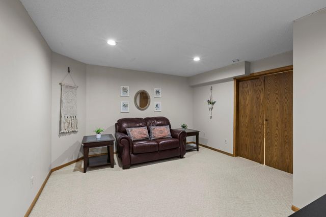 2215 7th Avenue S, Saint Cloud, MN 56301