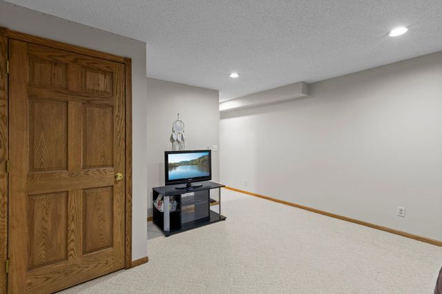 2215 7th Avenue S, Saint Cloud, MN 56301