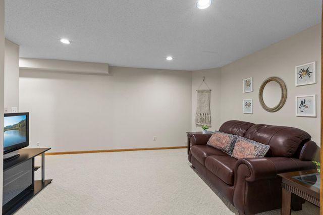 2215 7th Avenue S, Saint Cloud, MN 56301