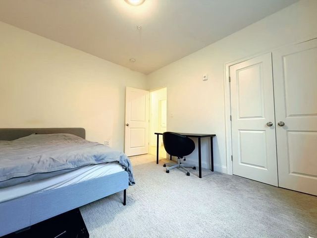 16 Taylor Dr 1010, Reading, MA 01867