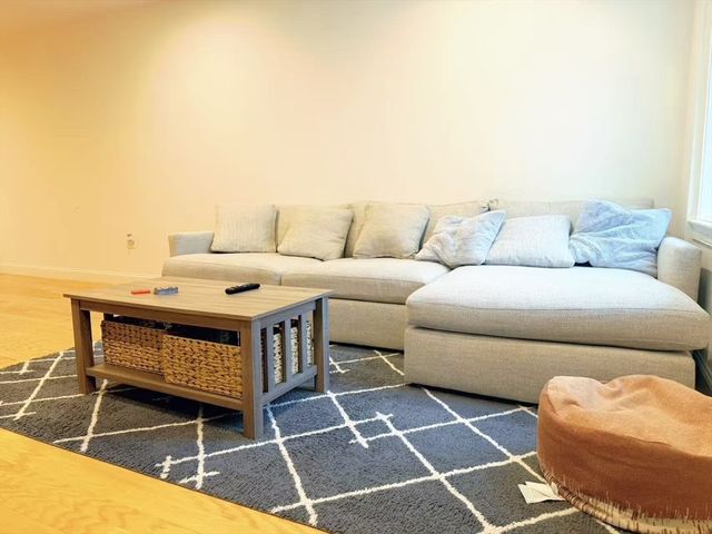 16 Taylor Dr 1010, Reading, MA 01867