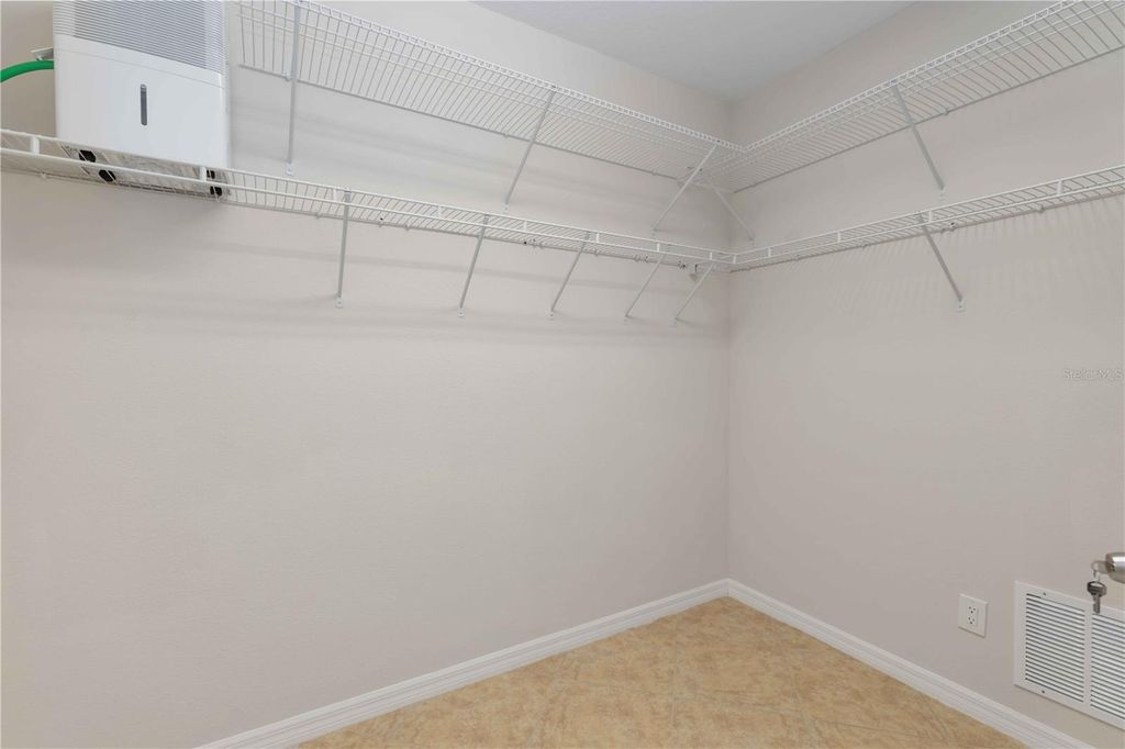 Image 24 of property listing at 1264 RIVERSCAPE STREET B, Bradenton, FL 34208