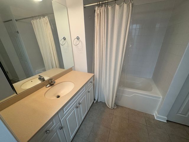 8300 Callie Avenue 412, Morton Grove, IL 60053