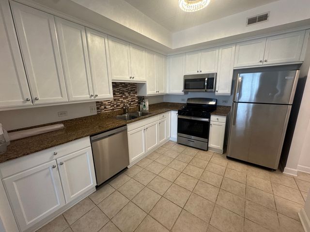 8300 Callie Avenue 412, Morton Grove, IL 60053