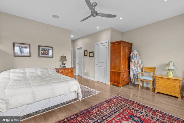 1717 S 2ND ST, Philadelphia, PA 19148