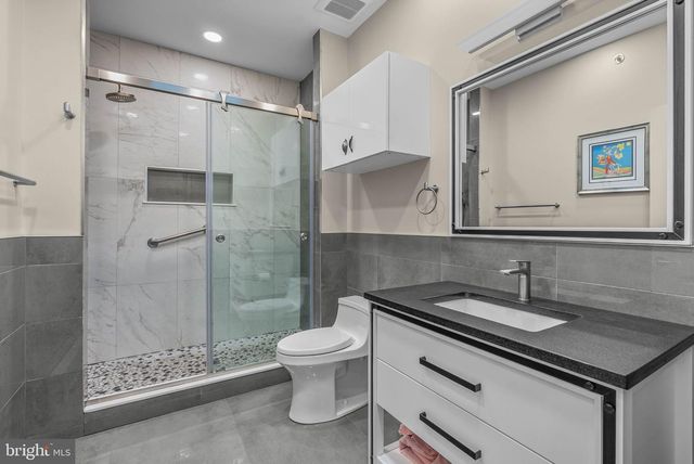1717 S 2ND ST, Philadelphia, PA 19148