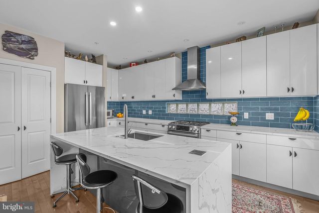 1717 S 2ND ST, Philadelphia, PA 19148
