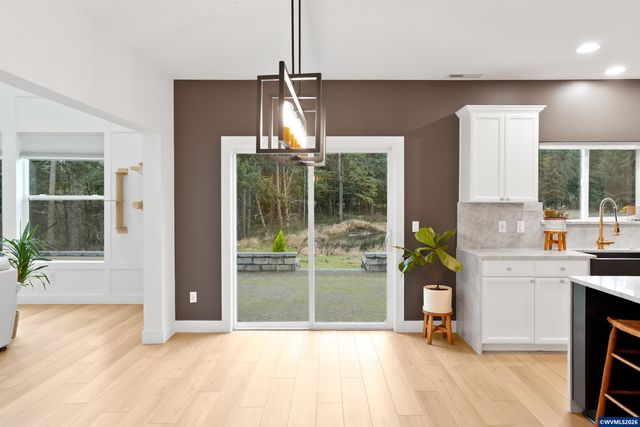 19724 DeSantis Ln SE, Silverton, OR 97381