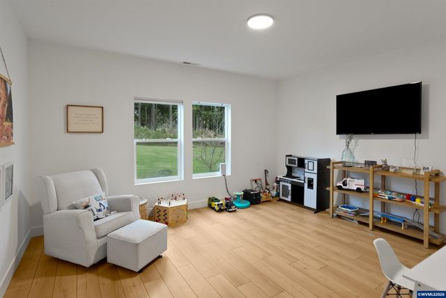 19724 DeSantis Ln SE, Silverton, OR 97381