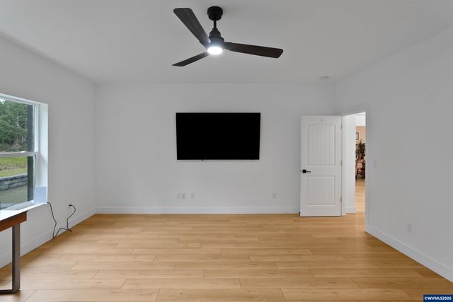 19724 DeSantis Ln SE, Silverton, OR 97381