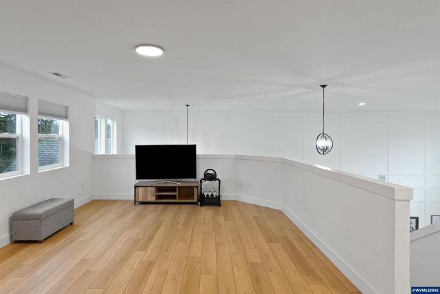 19724 DeSantis Ln SE, Silverton, OR 97381