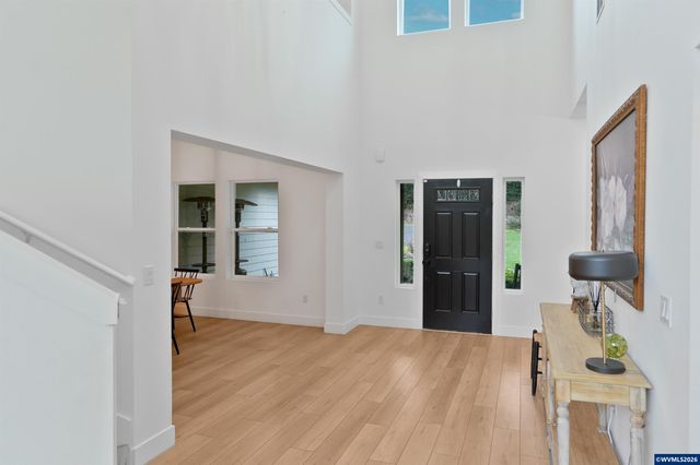 19724 DeSantis Ln SE, Silverton, OR 97381